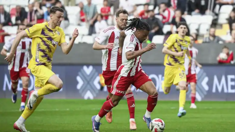 Süper Lig'de Ateş Hattı Yanıyor Kümede Kalma Mücadelesi Nefes Kesecek