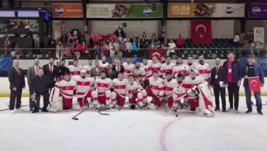 Türkiye Buz Hokeyi Milli Takımı Altın Madalya Kazandı 3 Türkiye Buz Hokeyi Milli Takımı Altın Madalya Kazandı