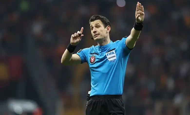 Yunanistan Derbisinde Düdük Türk Hakem Halil Umut Meler'de