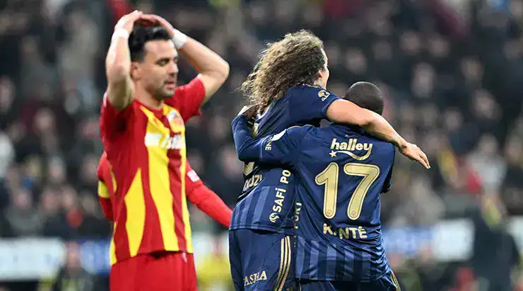 Zirve Takibindeki Fenerbahçe'den Kayseri'de 4 Gollü Gövde Gösterisi