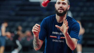 Anadolu Efes'te Isaia Cordinier Şoku: Yıldız Oyuncu Parkelerden 4 Ay Uzak Kalacak 3 Anadolu Efes'te Isaia Cordinier Şoku Yıldız Oyuncu Parkelerden 4 Ay Uzak Kalacak