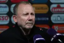 Beşiktaş'ta Hayal Kırıklığıyla Geçen Sezonun Ardından Sergen Yalçın ile Yollar Ayrıldı