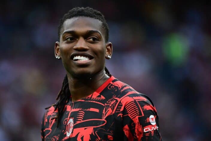 Galatasaray ve Fenerbahçe Arasında Rafael Leao Rekabeti Başladı 1 Galatasaray ve Fenerbahçe Arasında Rafael Leao Rekabeti Başladı
