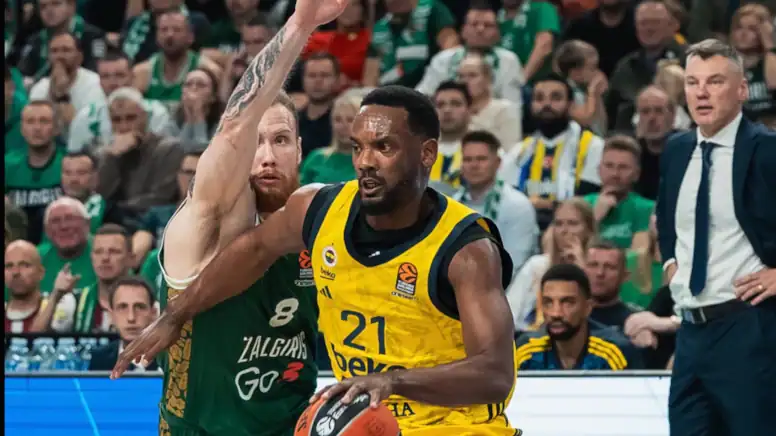 Galatasaray'dan Çarpıcı Transfer: Dyshawn Pierre Kadroda 1 Galatasaray'dan Çarpıcı Transfer Dyshawn Pierre Kadroda