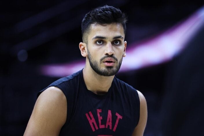 Milli Basketbolcu Ömer Faruk Yurtseven Resmen Real Madrid'de