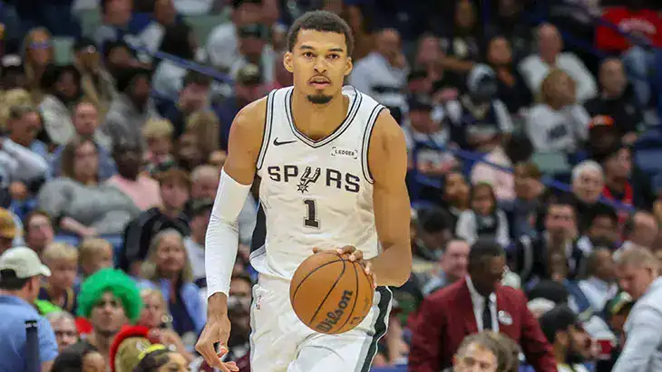 Wembanyama'dan Tarihi Performans NBA'de 56 Yıllık Rekor Yıkıldı