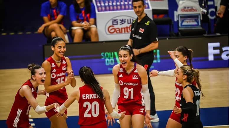 Filenin Sultanları'nın VNL Ankara Etabı Kadrosu Belli Oldu 1 Filenin Sultanları'nın VNL Ankara Etabı Kadrosu Belli Oldu