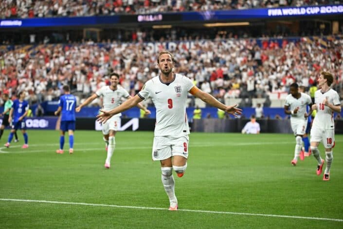 İngiltere Dünya Kupası'na 4-2'lik Hırvatistan Galibiyetiyle Başladı 1 İngiltere Dünya Kupası'na 4-2'lik Hırvatistan Galibiyetiyle Başladı