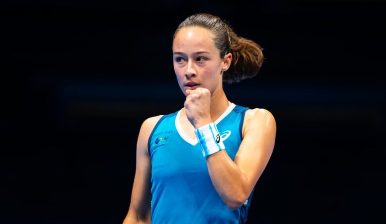 Zeynep Sönmez Eastbourne'de Çeyrek Finale Yükseldi 1 Zeynep Sönmez Eastbourne'de Çeyrek Finale Yükseldi