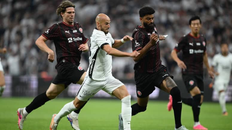 Beşiktaş, UEFA Avrupa Ligi'nde Midtjylland Deplasmanında 1 Beşiktaş, UEFA Avrupa Ligi'nde Midtjylland Deplasmanında
