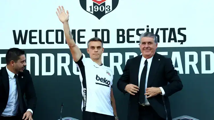 Beşiktaş'ta Leandro Trossard İçin Görkemli İmza Töreni 1 Beşiktaş'ta Leandro Trossard İçin Görkemli İmza Töreni