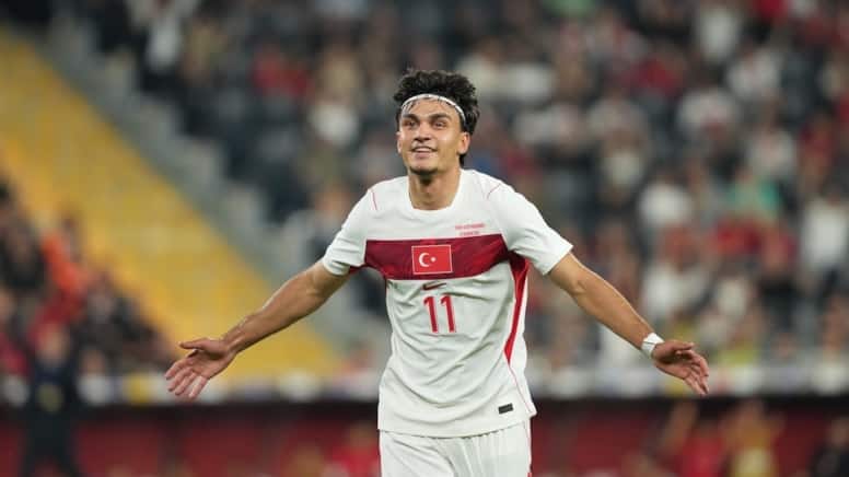 Can Uzun Transferinde Galatasaray'a Roma Rakip Oldu 1 Can Uzun Transferinde Galatasaray'a Roma Rakip Oldu
