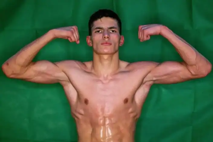 UFC Yıldızı İslam Dulatov Türk Vatandaşı Oldu