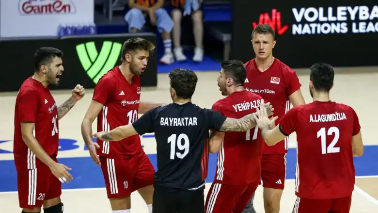 Filenin Efeleri Milletler Ligi'nde Slovenya'ya 3-1 Mağlup Oldu 1 Filenin Efeleri Milletler Ligi'nde Slovenya'ya 3-1 Mağlup Oldu