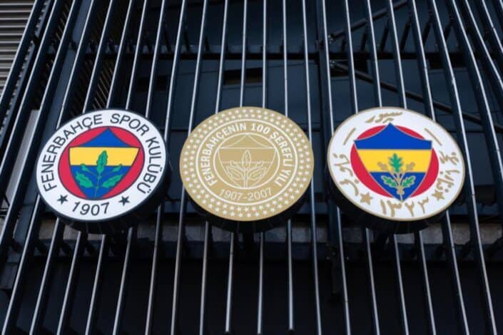 UEFA'dan Fenerbahçe'ye 7 Milyon Euro Harcama Cezası