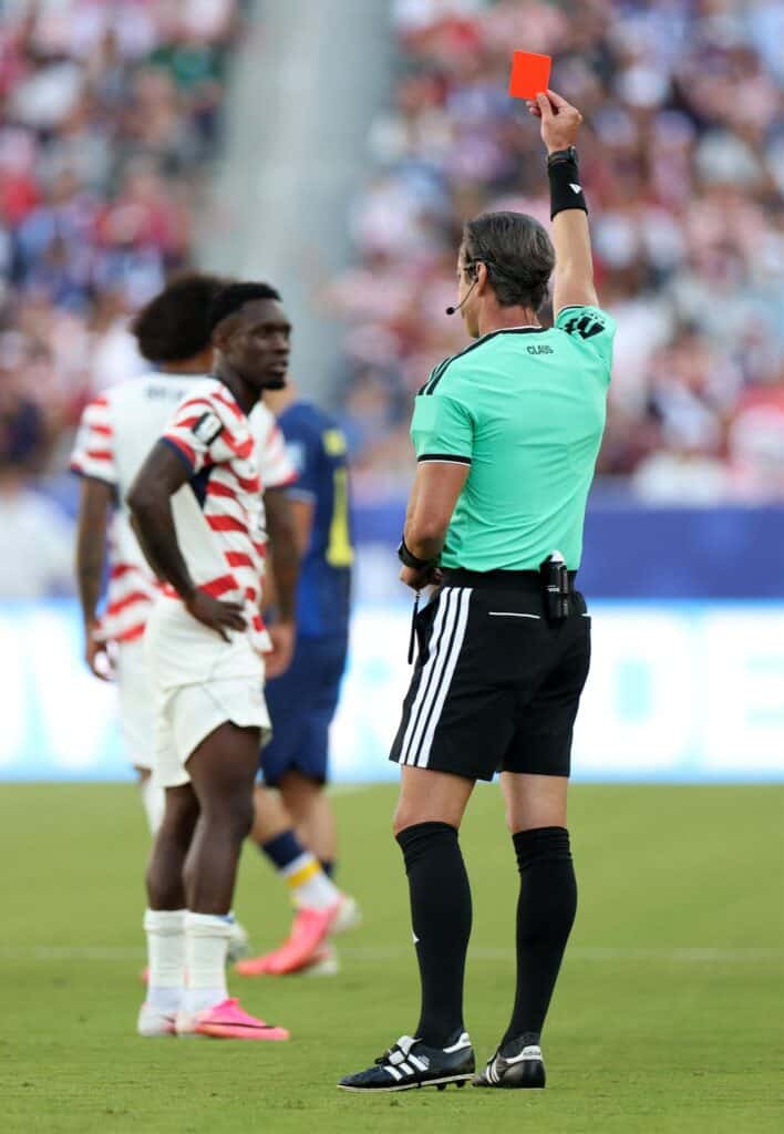 UEFA'dan FIFA'ya Balogun Tepkisi: "Kabul Edilemez" 2 UEFA'dan FIFA'ya Balogun Tepkisi: "Kabul Edilemez"