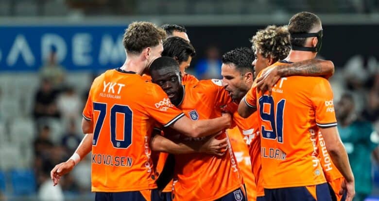 Başakşehir Yeni Sezona Kocaelispor Galibiyetiyle Girdi 1 Başakşehir Yeni Sezona Kocaelispor Galibiyetiyle Girdi
