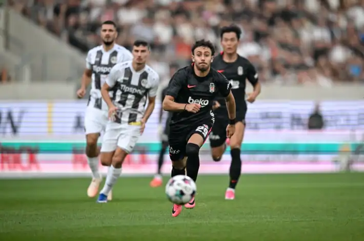 Beşiktaş 10 Kişiyle Kazandı Avrupa'da 100. Zafer