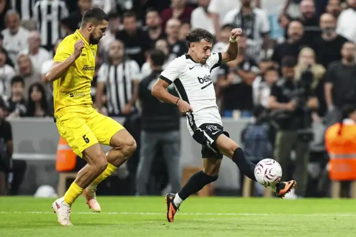 Beşiktaş Avrupa'da Yola Devam Ediyor: Hradec Kralove Engeli Aşıldı 1 Beşiktaş Avrupa'da Yola Devam Ediyor Hradec Kralove Engeli Aşıldı