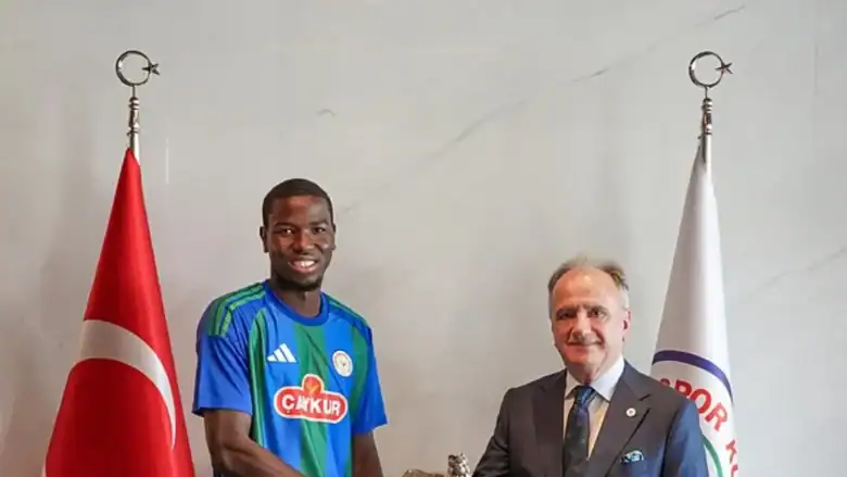 Çaykur Rizespor'dan Moussa Diakite Transferi 1 Çaykur Rizespor'dan Moussa Diakite Transferi