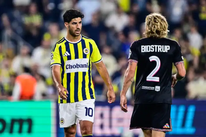 Fenerbahçe ve Lyon Ülker Stadyumu'nda 1-1 Berabere Kaldı 1 Fenerbahçe ve Lyon Ülker Stadyumu'nda 1-1 Berabere Kaldı