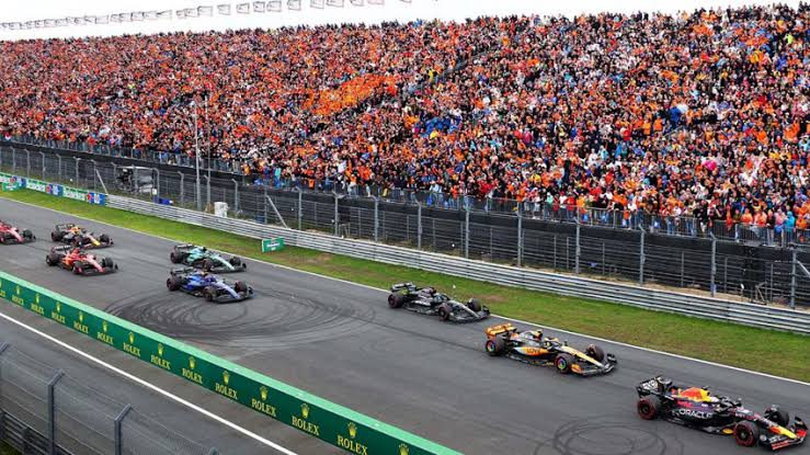 Formula 1 Heyecanı Hollanda'da Sürüyor 1 Formula 1 Heyecanı Hollanda'da Sürüyor