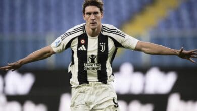 Vlahovic Beşiktaş'ın Teklifini Değerlendiriyor: Maaşı Belli Oldu 3 Vlahovic Beşiktaş'ın Teklifini Değerlendiriyor: Maaşı Belli Oldu