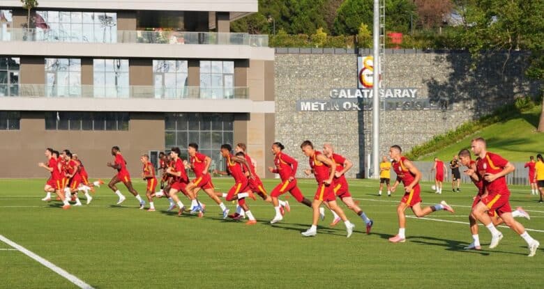 Galatasaray'da Wilfried Singo Müjdesi