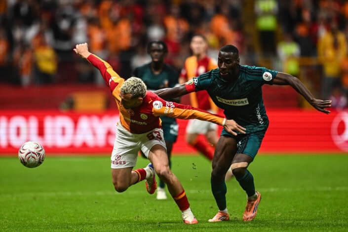 Galatasaray Abdülkerim Bardakcı ile Liderliği Aldı 1 Galatasaray Abdülkerim Bardakcı ile Liderliği Aldı