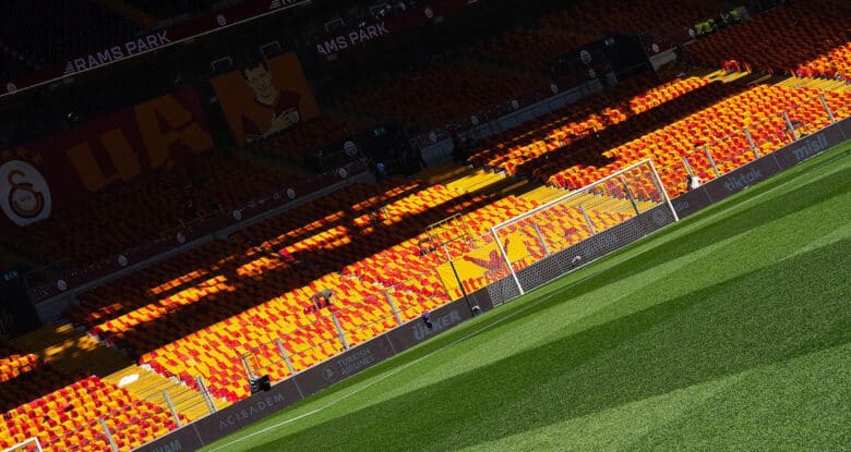 Galatasaray'dan Rams Park Zemini İçin Yenileme Kararı 1 Galatasaray'dan Rams Park Zemini İçin Yenileme Kararı