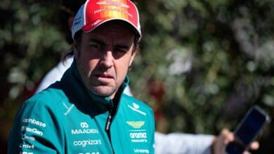 Aston Martin, Alonso'nun sözleşmesini 2027'ye kadar uzattı
