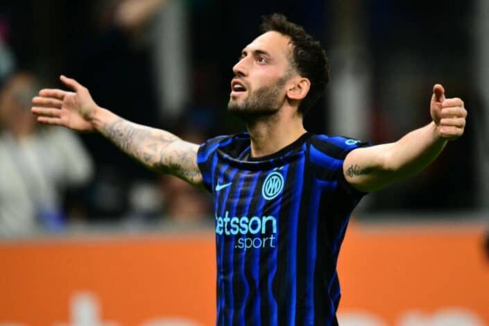 Fenerbahçe, ocak ayında Hakan Çalhanoğlu için yeniden harekete geçmeye hazırlanıyor 1 Fenerbahçe, ocak ayında Hakan Çalhanoğlu için yeniden harekete geçmeye hazırlanıyor
