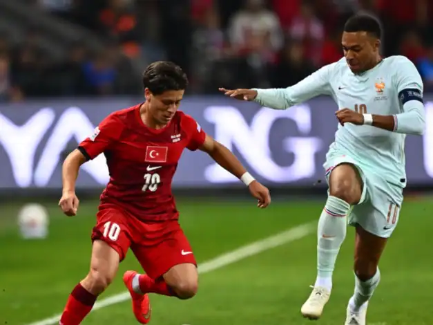 Türkiye, Uluslar A Ligi'nde Fransa'ya 1-0 yenildi 1 Kocaeli Stadı'nda oynanan Türkiye-Fransa UEFA Uluslar A Ligi maçında mücadele