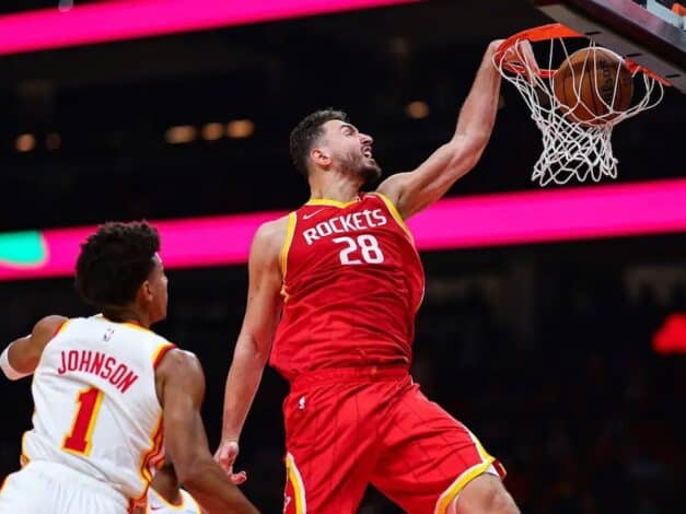 Alperen Şengün bel ağrısı nedeniyle Bucks maçında yok 1 Alperen Şengün, Houston Rockets formasıyla maçta