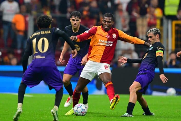 Galatasaray, Şampiyonlar Ligi'nde Barcelona'ya Yenildi 1 Galatasaray, Şampiyonlar Ligi'nde Barcelona'ya Yenildi