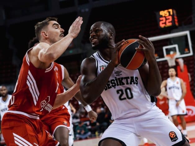 Beşiktaş EuroLeague'de Hapoel Tel Aviv'e 100-82 yenildi