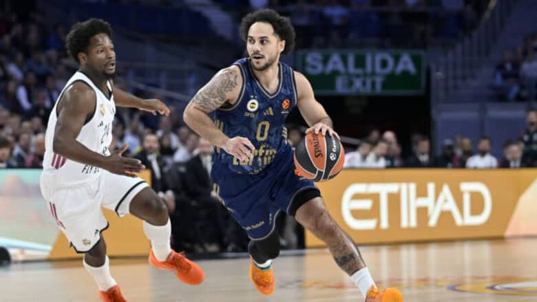 Fenerbahçe Tarfin, Real Madrid deplasmanında 95-76 yenildi 1 Fenerbahçe Tarfin ve Real Madrid basketbolcuları Movistar Arena'da mücadele ederken