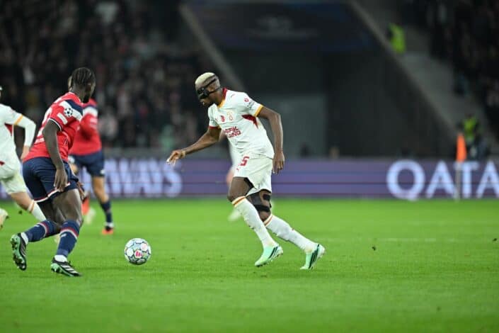 Galatasaray Lille'i 4-2 yendi, Şampiyonlar Ligi'nde ilk puanlarını aldı 1 Galatasaray'ın Lille'i 4-2 yendiği Şampiyonlar Ligi maçında Victor Osimhen