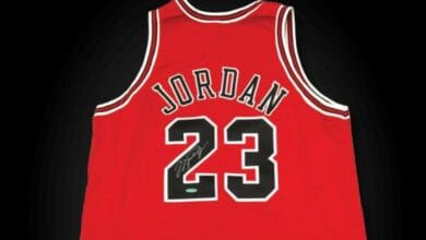 Michael Jordan'ın 1998 final forması 14 milyon dolara alıcı buldu 5 Michael Jordan'ın 1998 final forması 14 milyon dolara alıcı buldu