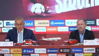 Sergen Yalçın ve İbrahim Hacıosmanoğlu imza töreninde