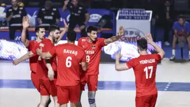 Filenin Efesi Bulgaristan'ı Set Vermeden Geçti 3-0